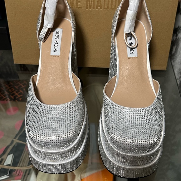 Steve Madden Charlize-R Rhinestones #8.5 - Picture 8 of 13